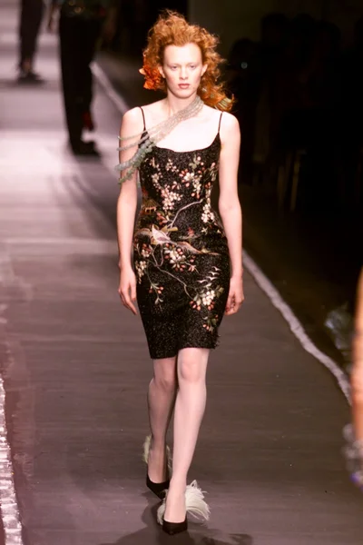 Look 28